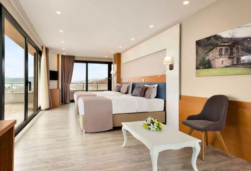 هتل Ramada By Wyndham Giresun Piraziz