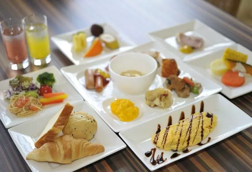 Hotelli Spa Resort Hawaiians Monolith Tower