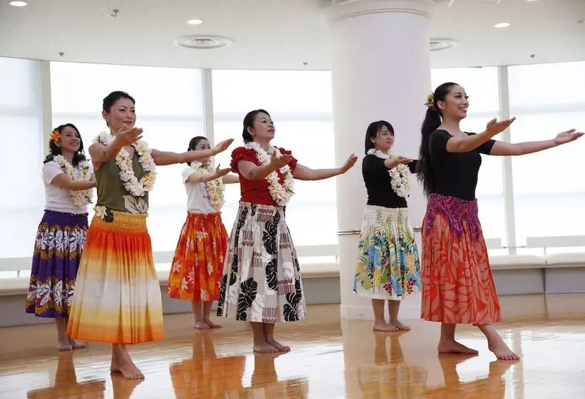 Hotelli Spa Resort Hawaiians Monolith Tower