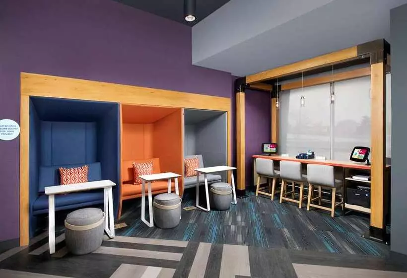 هتل Tru By Hilton Tallahassee Central