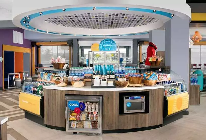 هتل Tru By Hilton Tallahassee Central