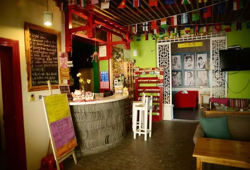 Yangshuo How Flowers Hostel