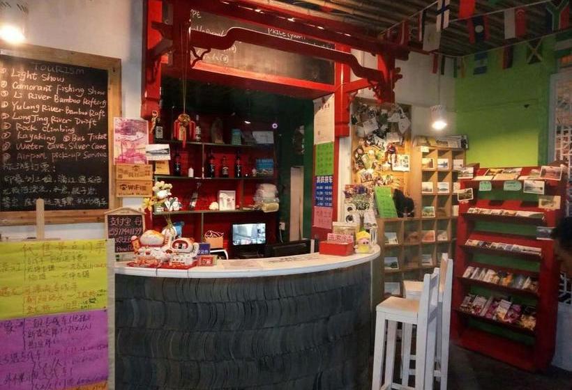 Yangshuo How Flowers Hostel