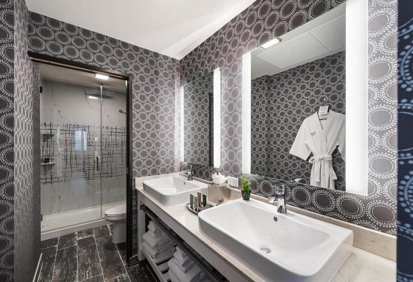 Отель Luminn  Minneapolis, Ascend  Collection