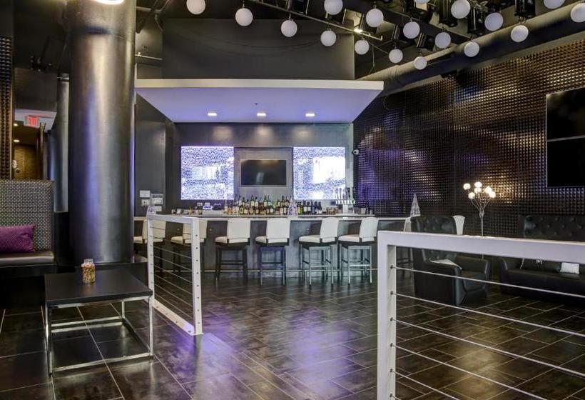 Отель Luminn  Minneapolis, Ascend  Collection