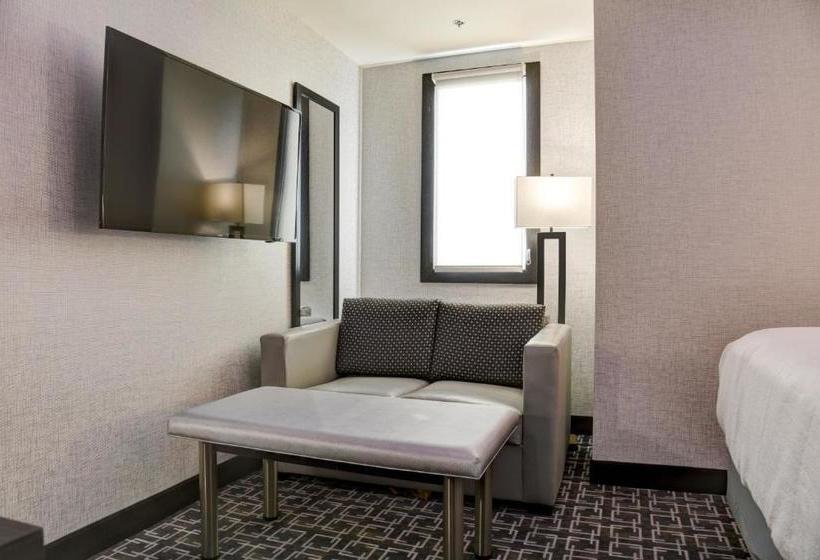 Отель Luminn  Minneapolis, Ascend  Collection