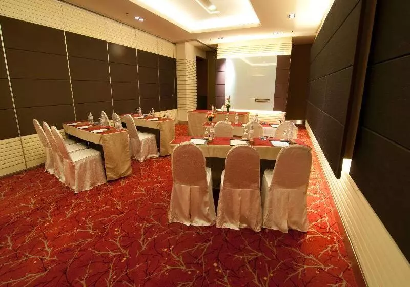 Swiss Garden Residency 1