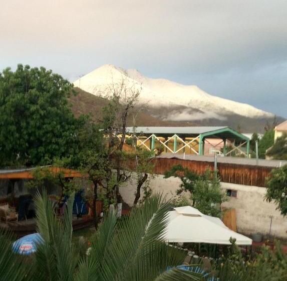 هاستل Hostal Michel