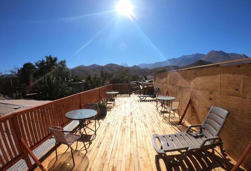 هاستل Hostal Michel