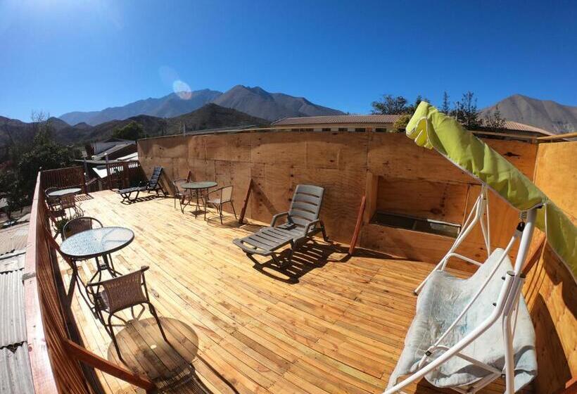 هاستل Hostal Michel