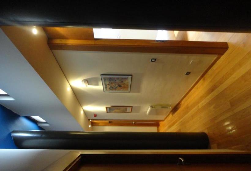 Albergue Octavio álvarez Carballo