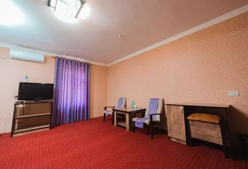 Aamiaismajoitus (B&B) Reikartz Kokand