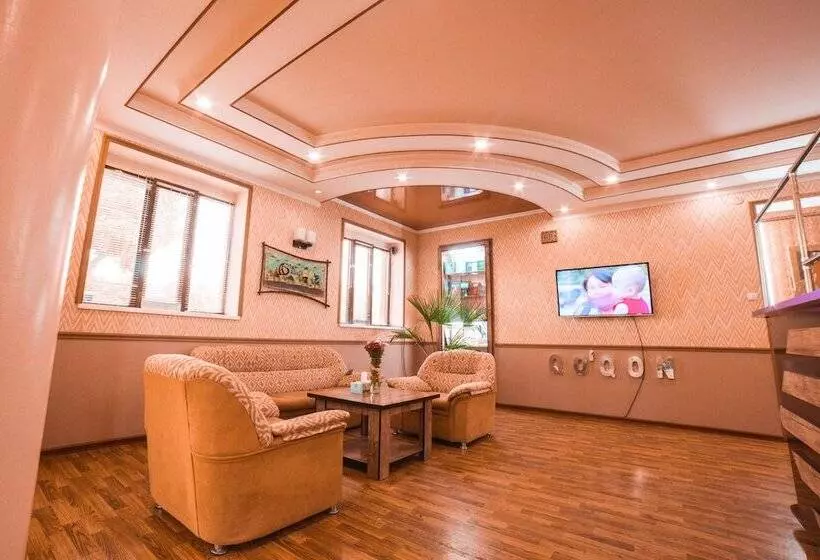 Aamiaismajoitus (B&B) Reikartz Kokand