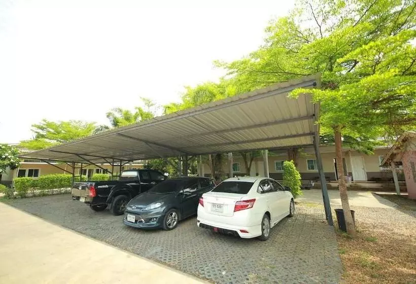 ホテル Baan Sabuy Jung