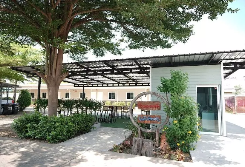 ホテル Baan Sabuy Jung