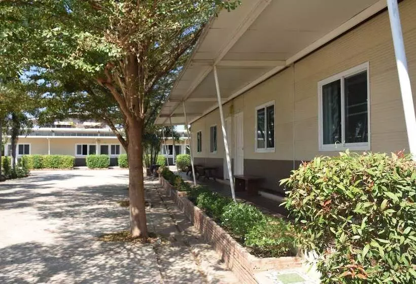 ホテル Baan Sabuy Jung