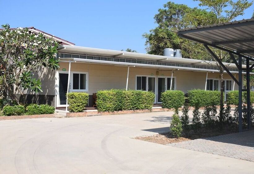 هتل Baan Sabuy Jung