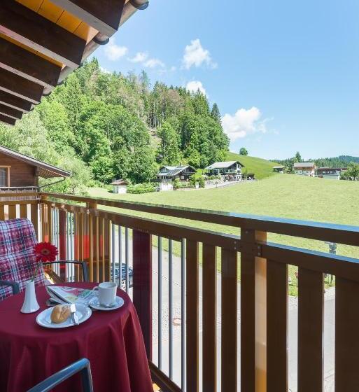 בית מלון כפרי Bellevue