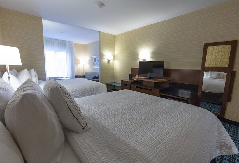Отель Fairfield Inn & Suites By Marriott Atlanta Woodstock