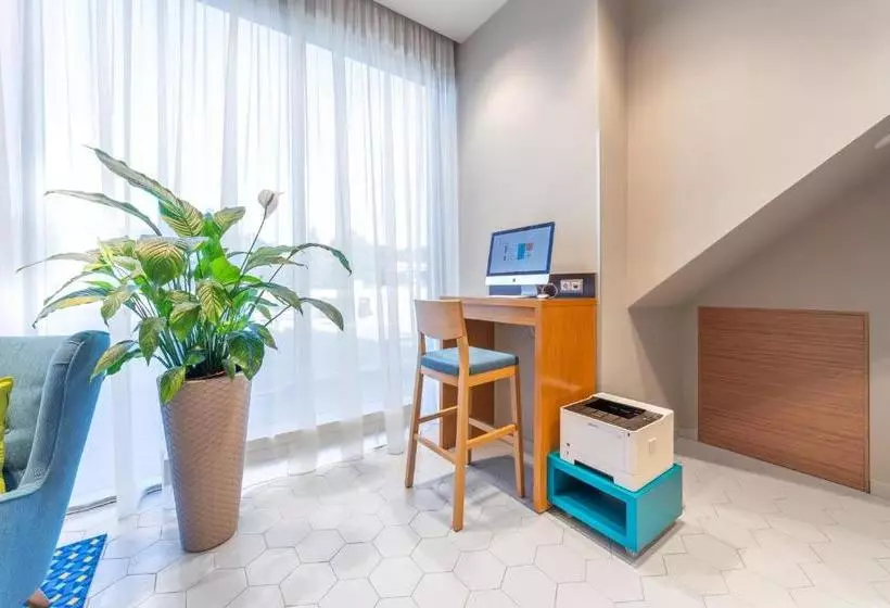 ホテル холидей инн калининград