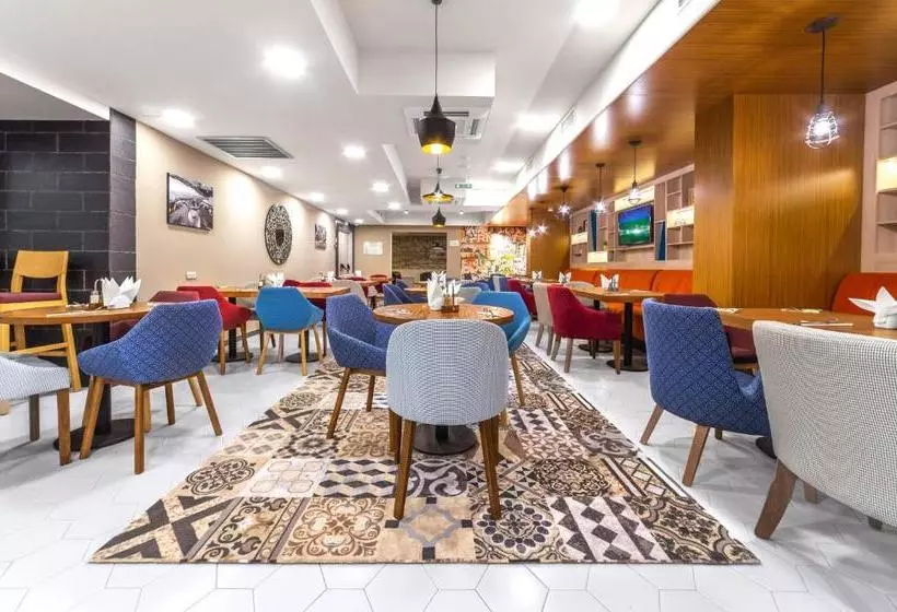 ホテル холидей инн калининград