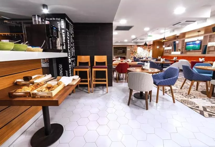 ホテル холидей инн калининград