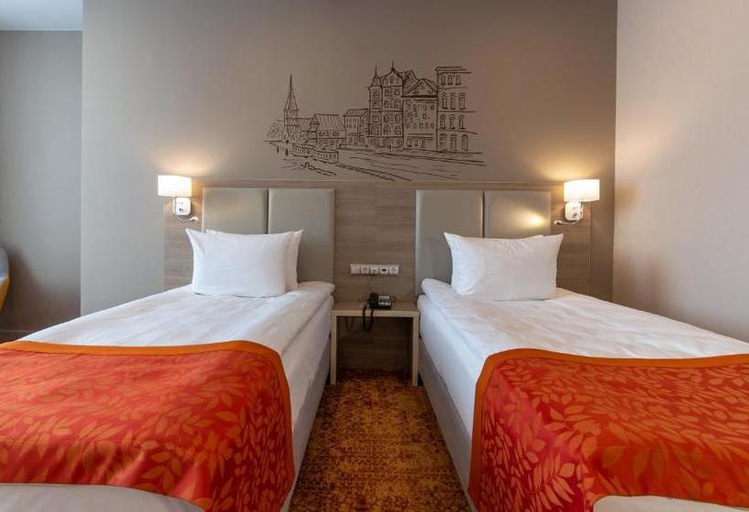 هتل холидей инн калининград