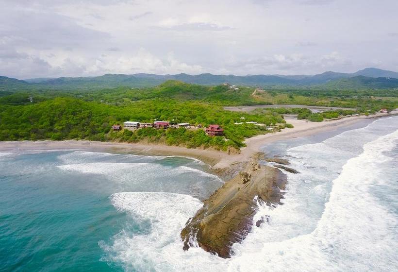 فندق Magnific Rock   Surf Resort & Yoga Retreat Nicaragua