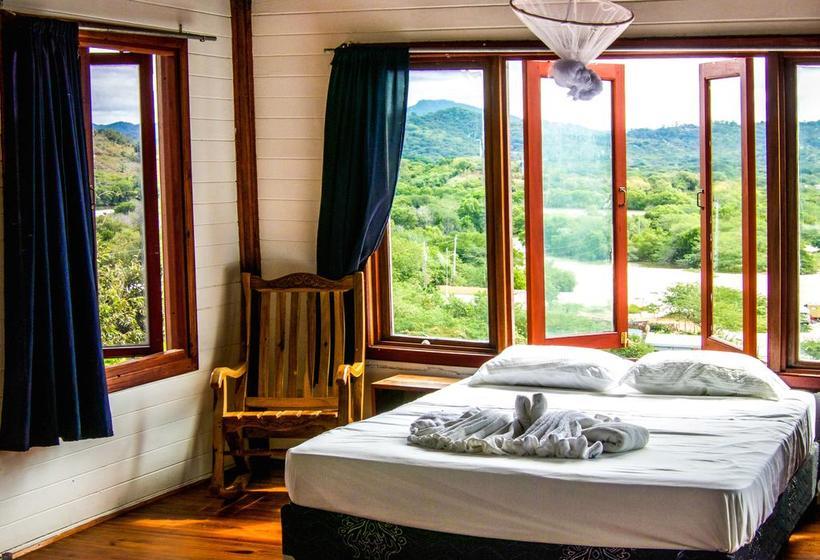 فندق Magnific Rock   Surf Resort & Yoga Retreat Nicaragua