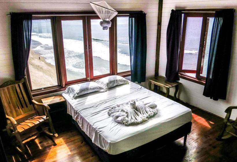 فندق Magnific Rock   Surf Resort & Yoga Retreat Nicaragua