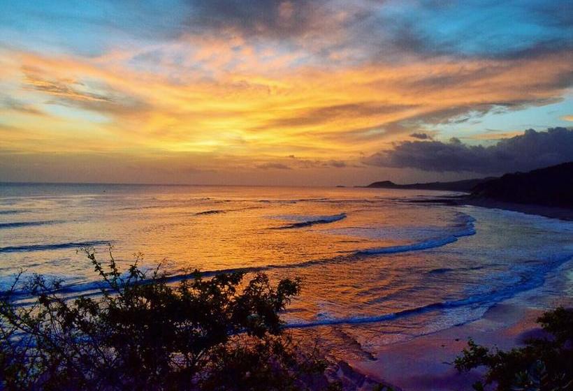 فندق Magnific Rock   Surf Resort & Yoga Retreat Nicaragua