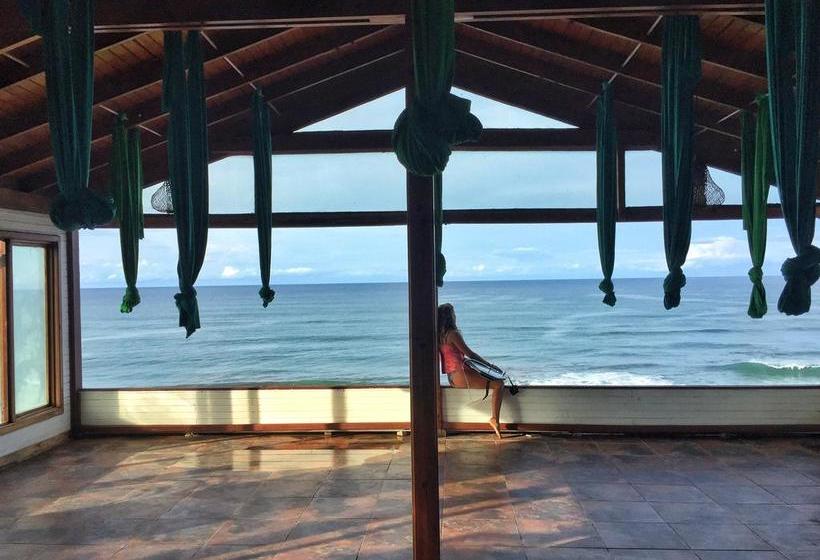 فندق Magnific Rock   Surf Resort & Yoga Retreat Nicaragua