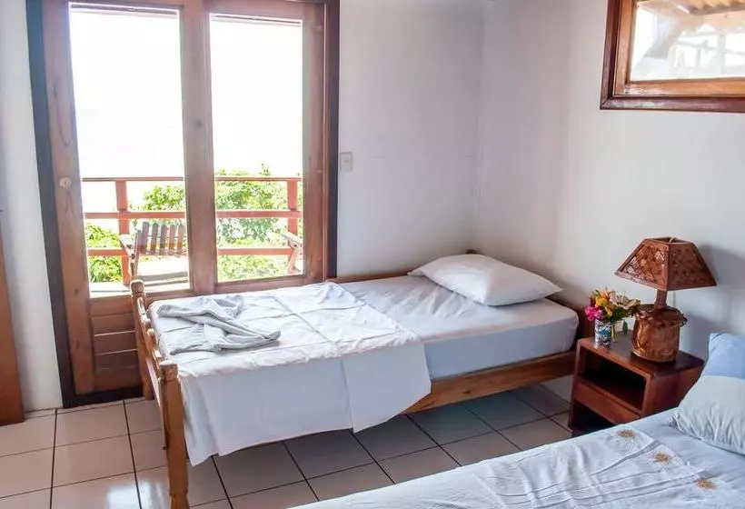 Hotelli Magnific Rock   Surf Resort & Yoga Retreat Nicaragua