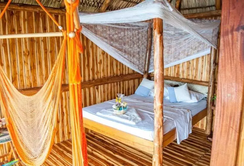 Hotelli Magnific Rock   Surf Resort & Yoga Retreat Nicaragua