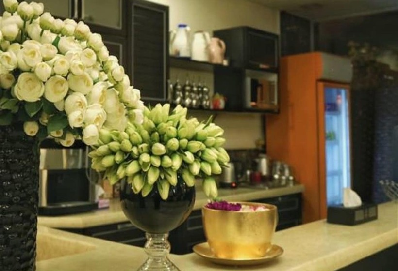 هتل Mira Suites Albasateen