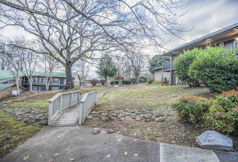 ホテル Tremont Lodge & Resort