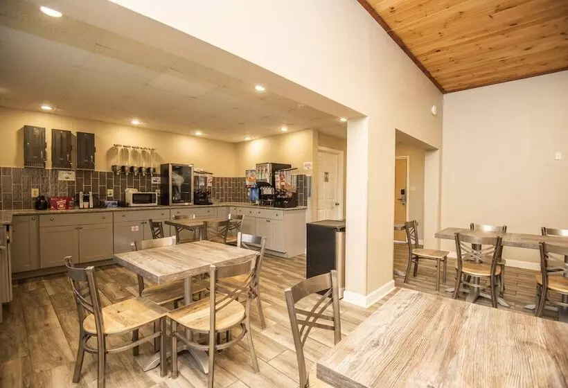 Hotelli Tremont Lodge & Resort