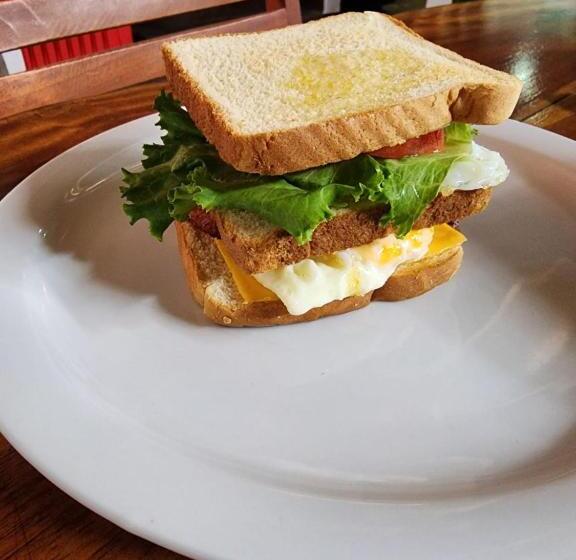 The Landing Hotel And Restaurant