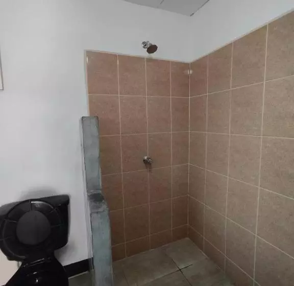 The Landing Hotel And Restaurant