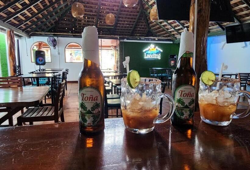 The Landing Hotel And Restaurant