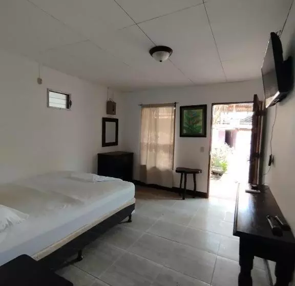 The Landing Hotel And Restaurant