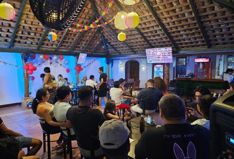 The Landing Hotel And Restaurant