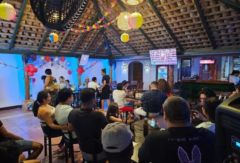 The Landing Hotel And Restaurant