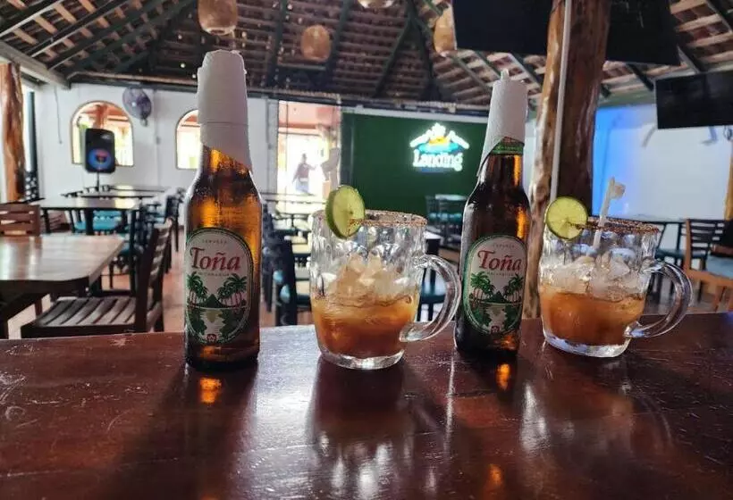 The Landing Hotel And Restaurant