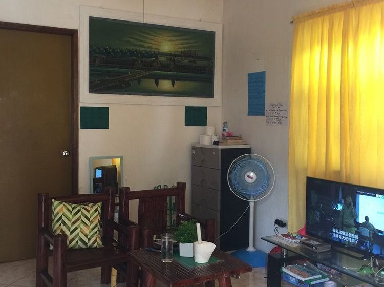 Hostel J & C Guesthouse