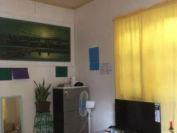 ユースホステル J & C Guesthouse