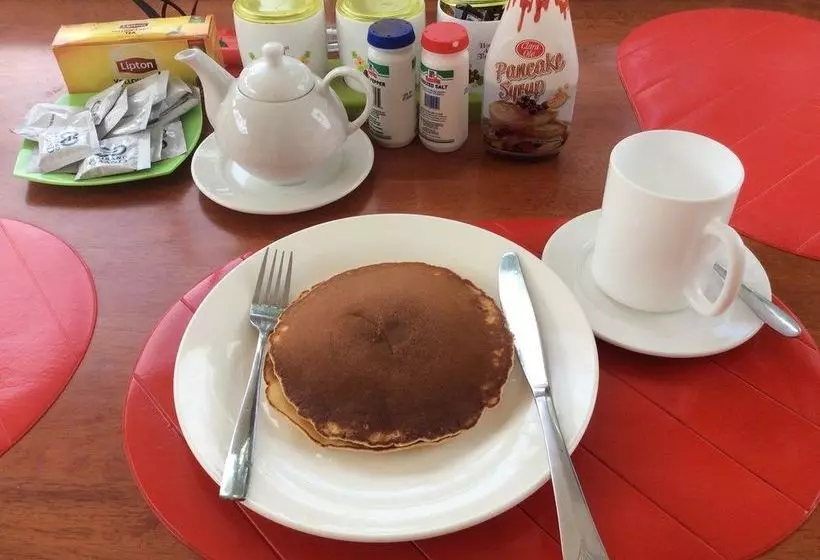 ユースホステル J & C Guesthouse