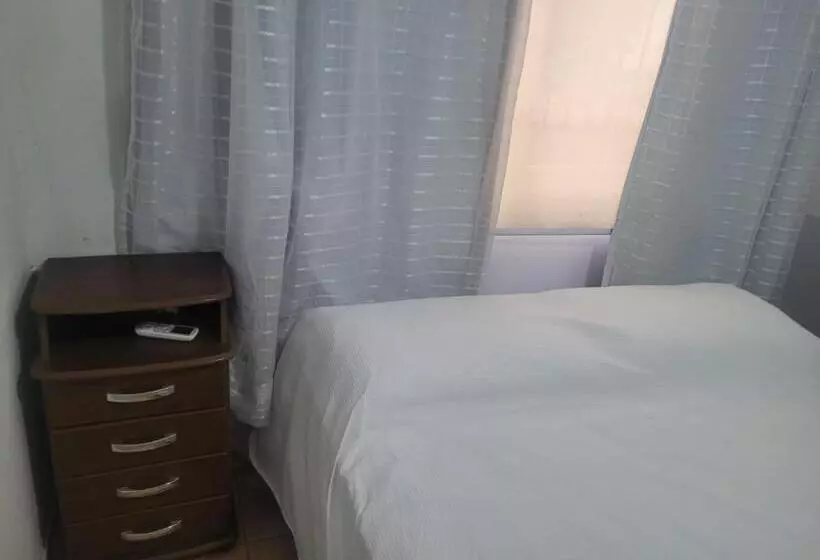 Aamiaismajoitus (B&B) Casa Das Flores