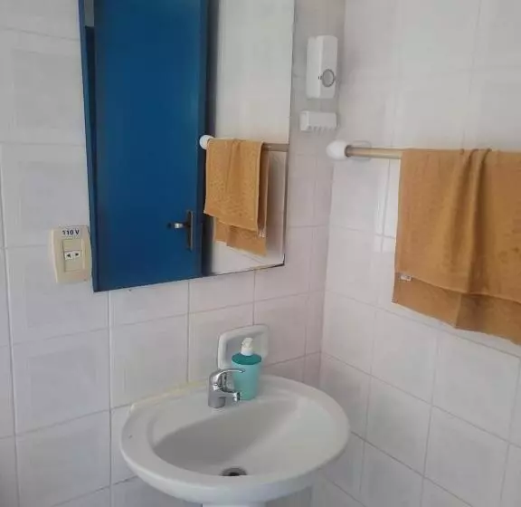 Aamiaismajoitus (B&B) Casa Das Flores