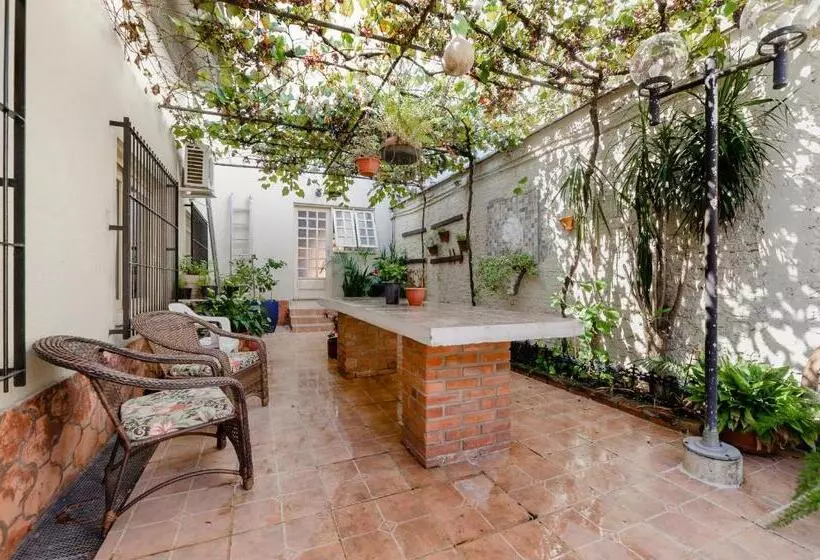 Aamiaismajoitus (B&B) Casa Das Flores